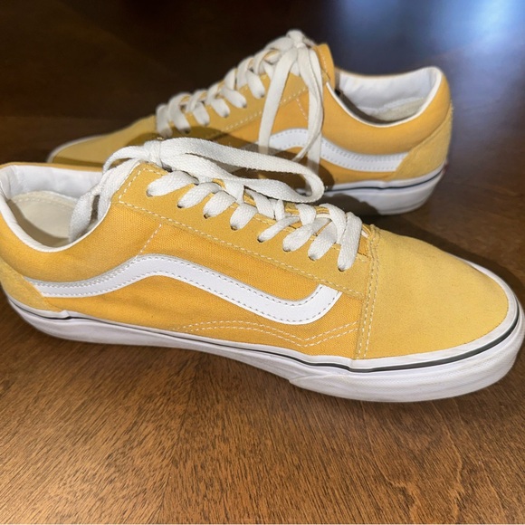 Vans Old Skool Sneaker M7/L8.5 Yellow Canvas Suede Shoe Low Top White Stripe EUC - Picture 4 of 9